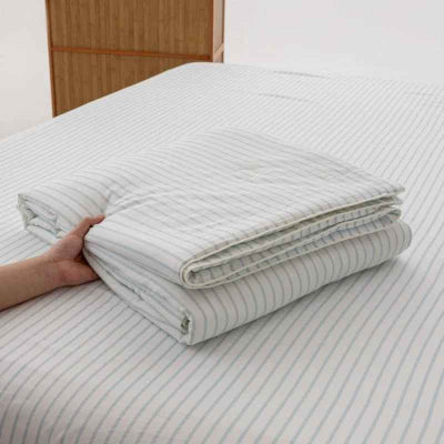 couette ete lignes bleues