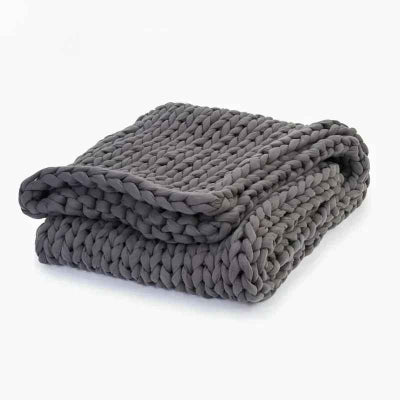 couverture lestee gris fonce pliee
