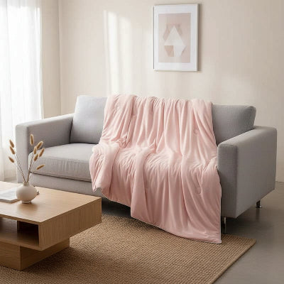 couverture rafraichissante sur canape