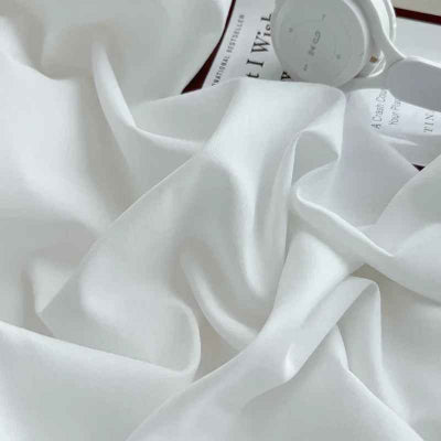 demonstration tissus drap housse blanc
