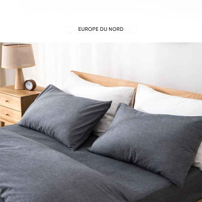 gros plan housse de couette et oreillers