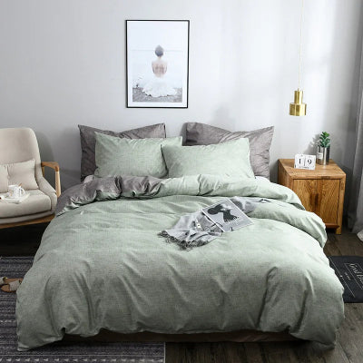 housse de couette verte sur lit
